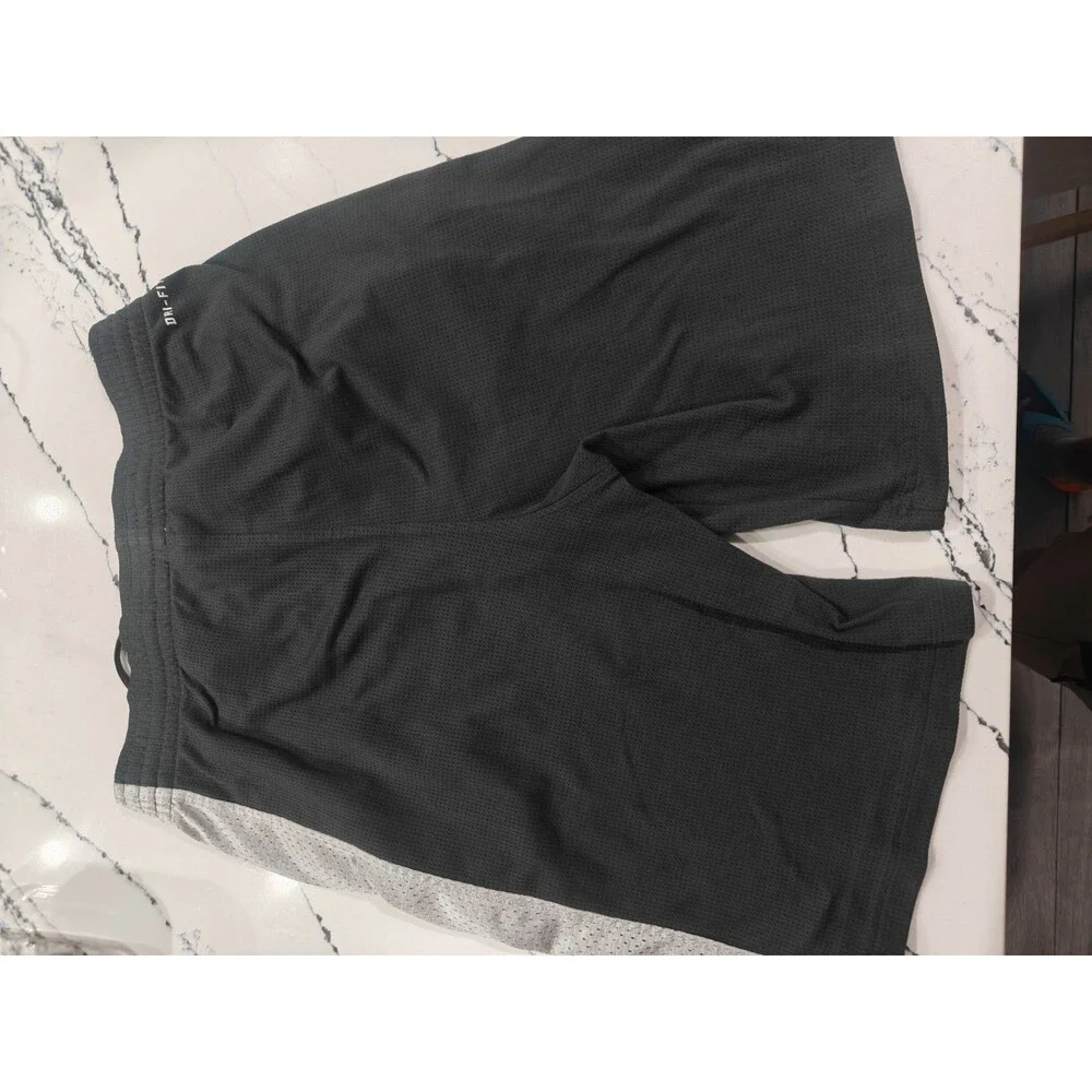 Vintage Y2K Baggy Nike Basketball Shorts Black Grey XL Two Tone Embroidered